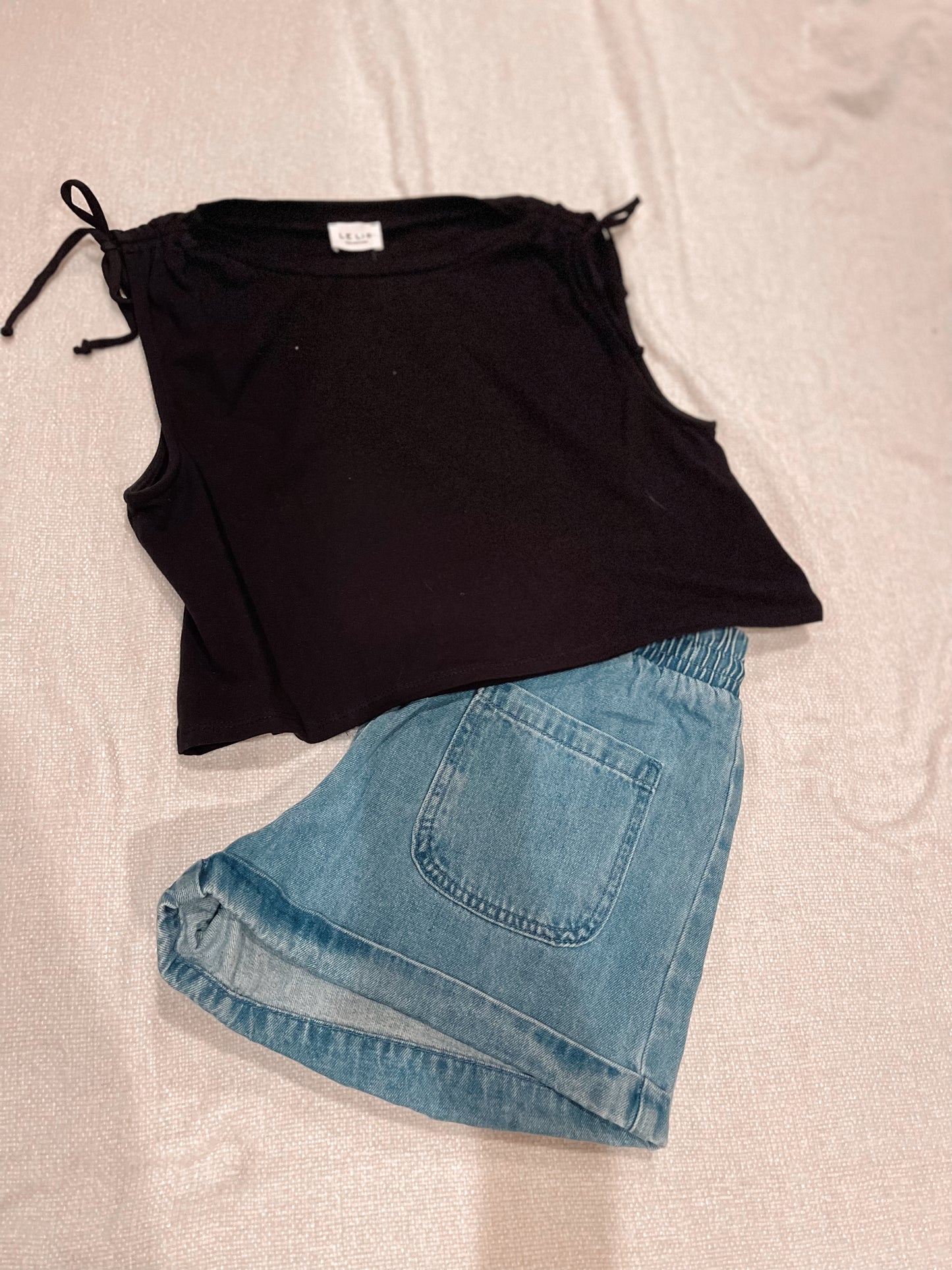 Black Basic Tee