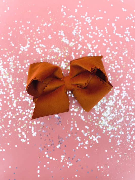 King Velvet Scallop Rust Bow