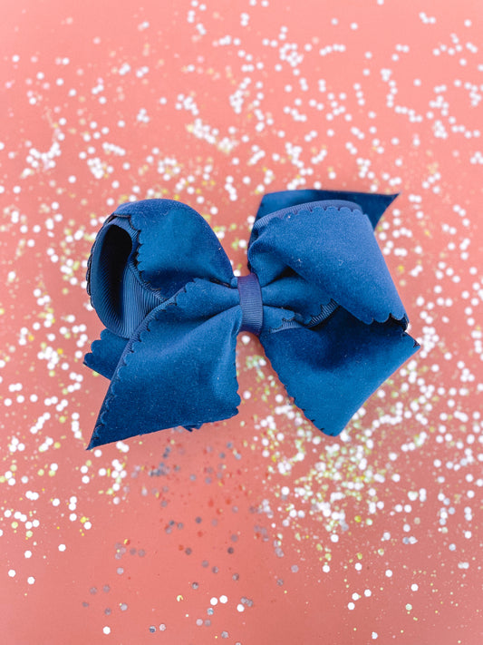 King Velvet Scallop Navy Bow